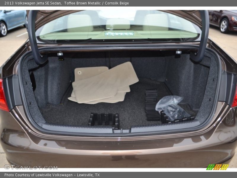 Toffee Brown Metallic / Cornsilk Beige 2013 Volkswagen Jetta SE Sedan