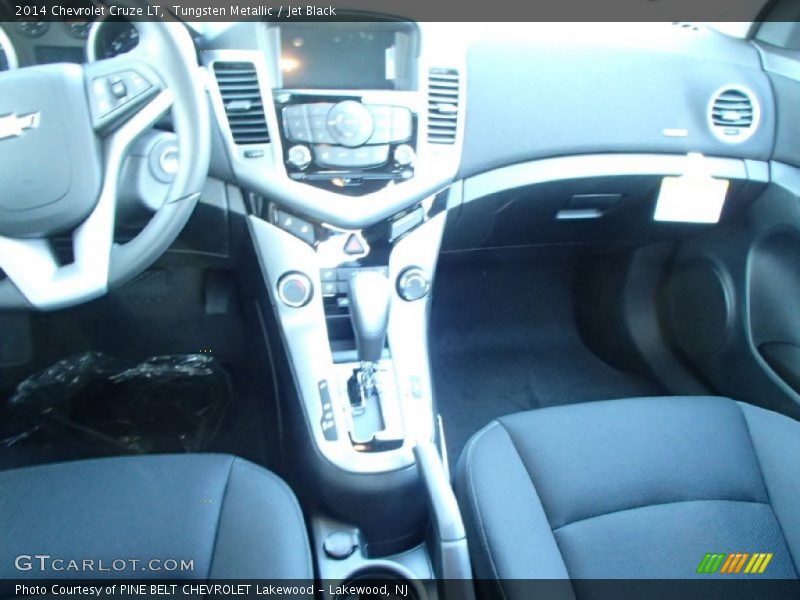 Tungsten Metallic / Jet Black 2014 Chevrolet Cruze LT