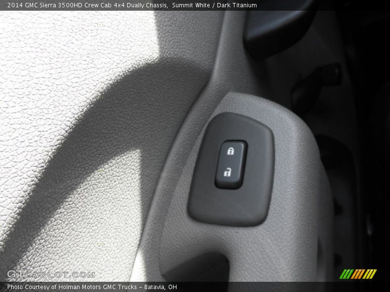 Summit White / Dark Titanium 2014 GMC Sierra 3500HD Crew Cab 4x4 Dually Chassis