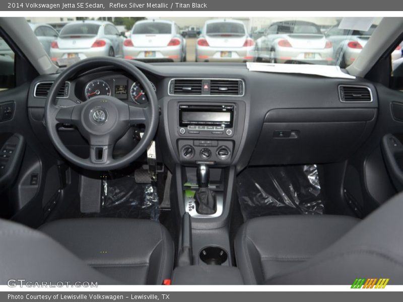Reflex Silver Metallic / Titan Black 2014 Volkswagen Jetta SE Sedan