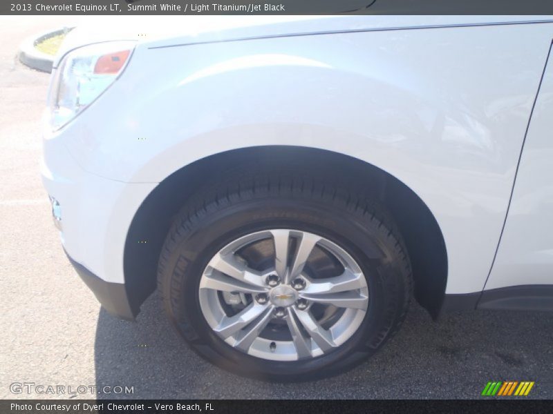 Summit White / Light Titanium/Jet Black 2013 Chevrolet Equinox LT