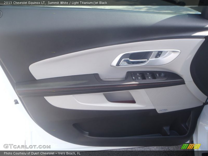 Summit White / Light Titanium/Jet Black 2013 Chevrolet Equinox LT