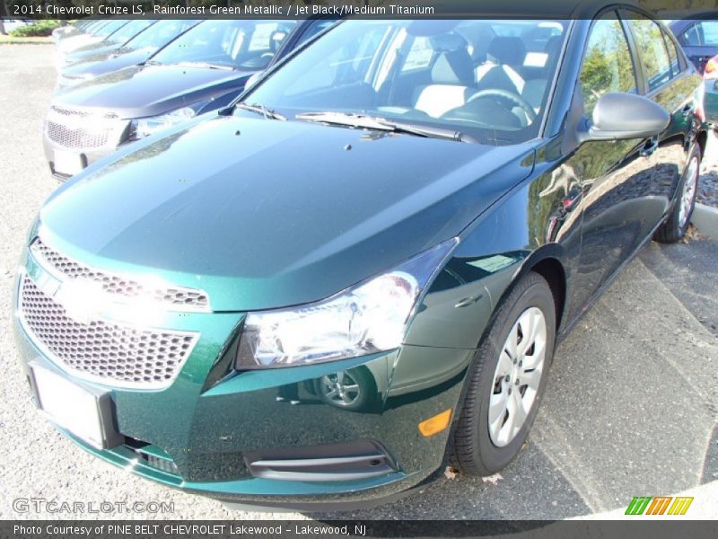 Rainforest Green Metallic / Jet Black/Medium Titanium 2014 Chevrolet Cruze LS