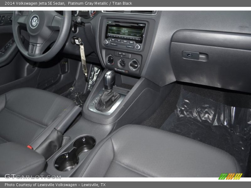 Platinum Gray Metallic / Titan Black 2014 Volkswagen Jetta SE Sedan