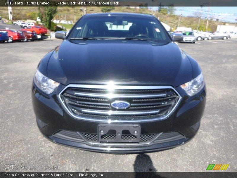 Tuxedo Black Metallic / Charcoal Black 2013 Ford Taurus Limited