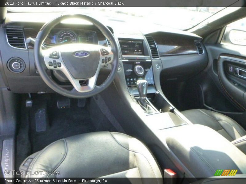 Tuxedo Black Metallic / Charcoal Black 2013 Ford Taurus Limited