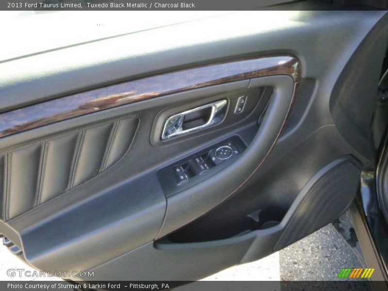 Tuxedo Black Metallic / Charcoal Black 2013 Ford Taurus Limited