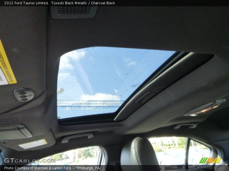 Tuxedo Black Metallic / Charcoal Black 2013 Ford Taurus Limited