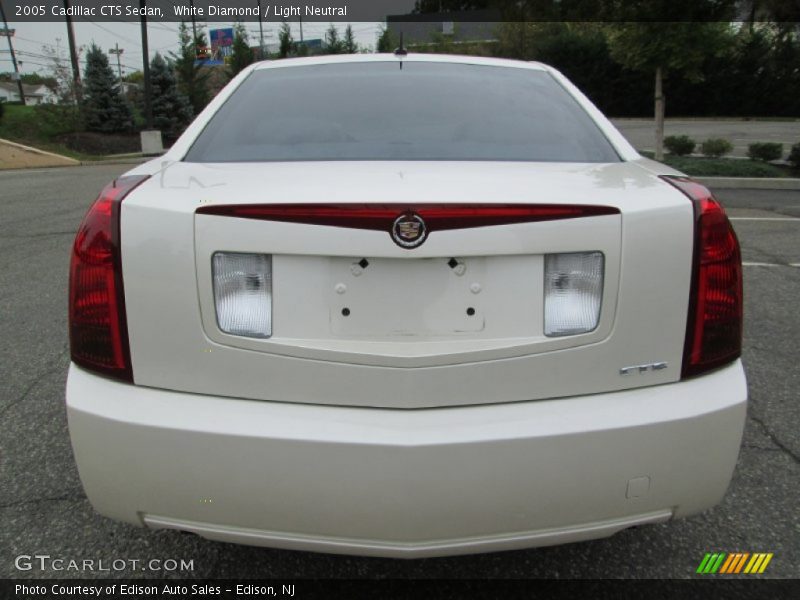 White Diamond / Light Neutral 2005 Cadillac CTS Sedan