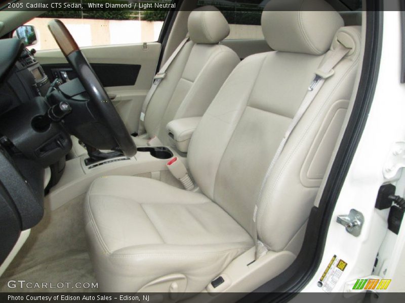 White Diamond / Light Neutral 2005 Cadillac CTS Sedan