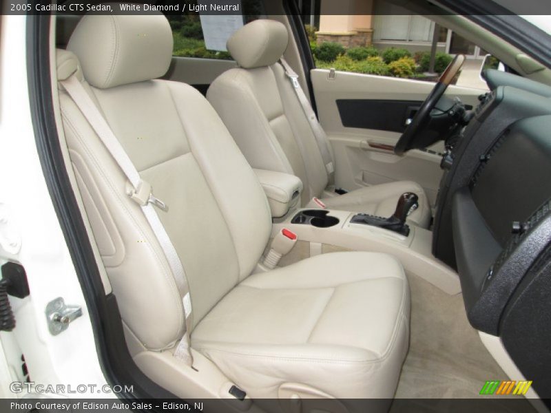 White Diamond / Light Neutral 2005 Cadillac CTS Sedan