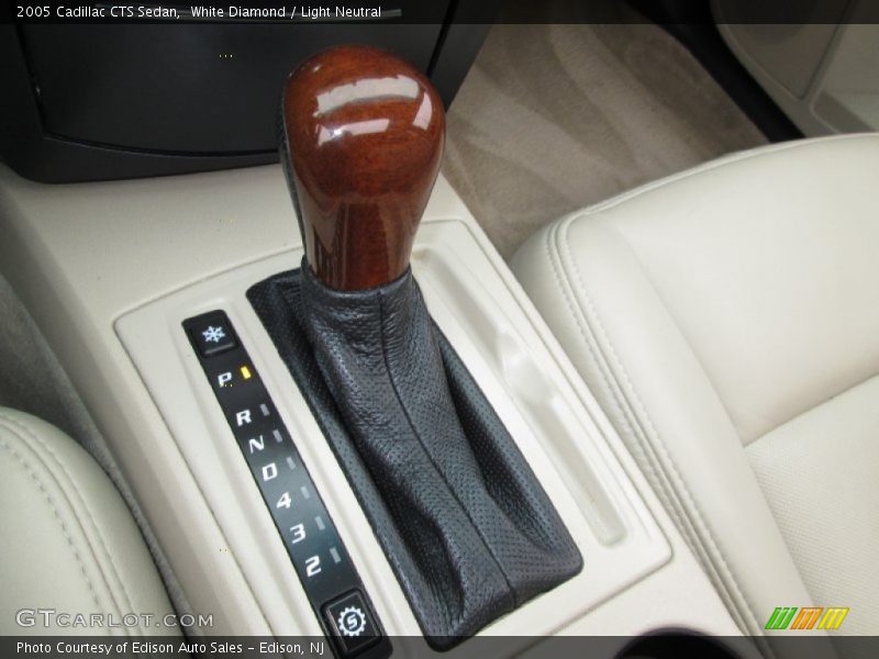White Diamond / Light Neutral 2005 Cadillac CTS Sedan