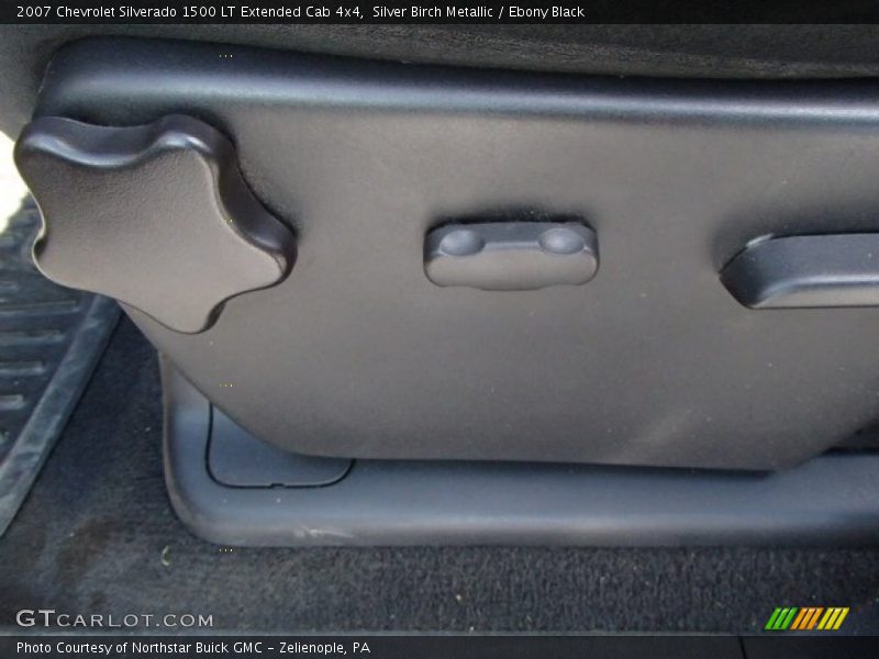 Silver Birch Metallic / Ebony Black 2007 Chevrolet Silverado 1500 LT Extended Cab 4x4