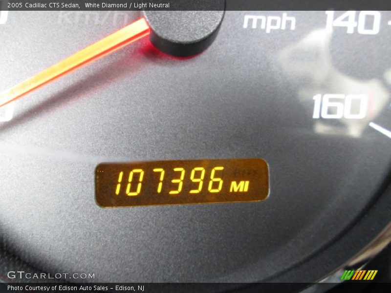 White Diamond / Light Neutral 2005 Cadillac CTS Sedan