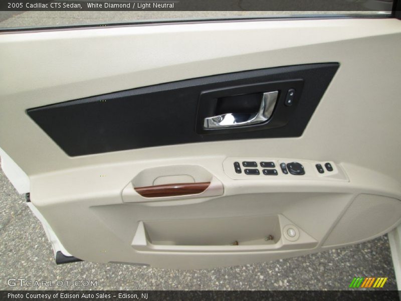White Diamond / Light Neutral 2005 Cadillac CTS Sedan