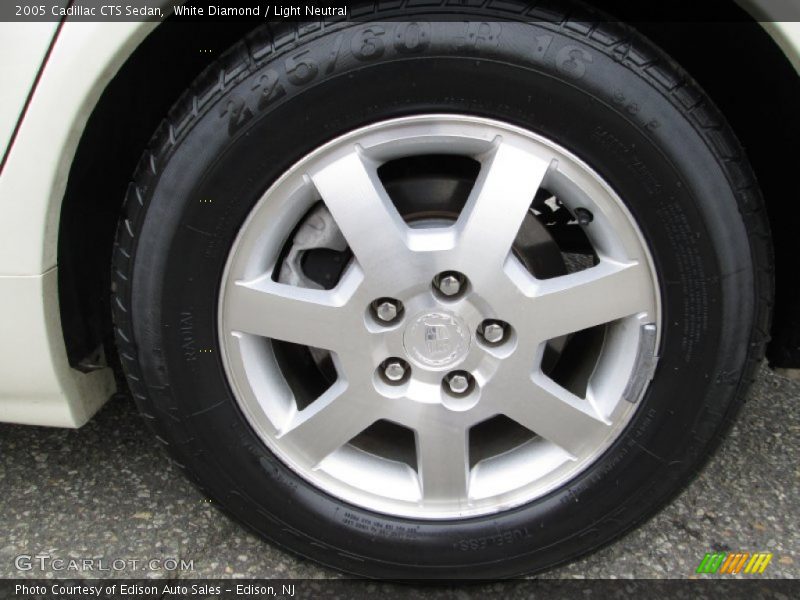 White Diamond / Light Neutral 2005 Cadillac CTS Sedan