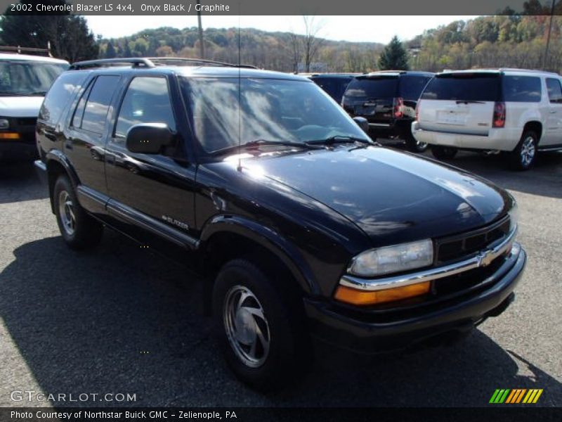 Onyx Black / Graphite 2002 Chevrolet Blazer LS 4x4