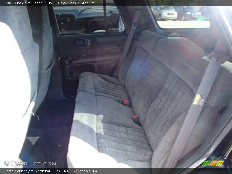 Onyx Black / Graphite 2002 Chevrolet Blazer LS 4x4