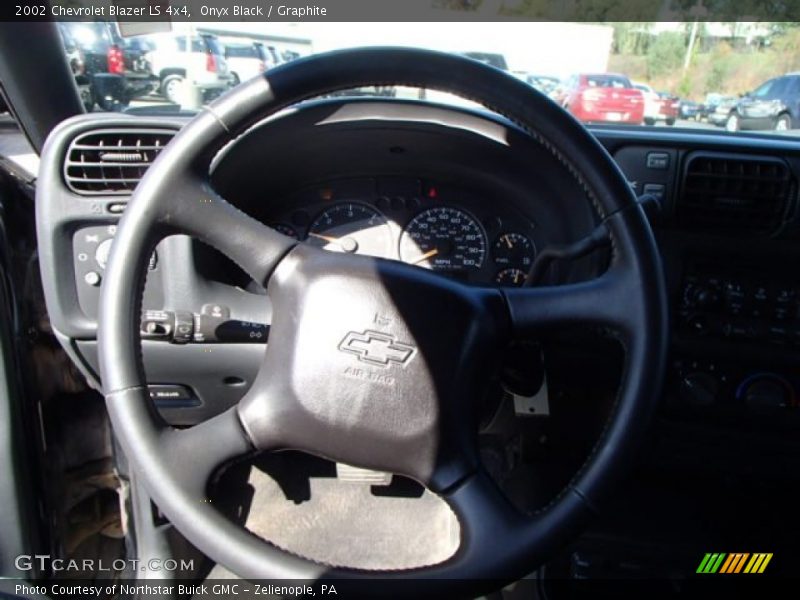 Onyx Black / Graphite 2002 Chevrolet Blazer LS 4x4