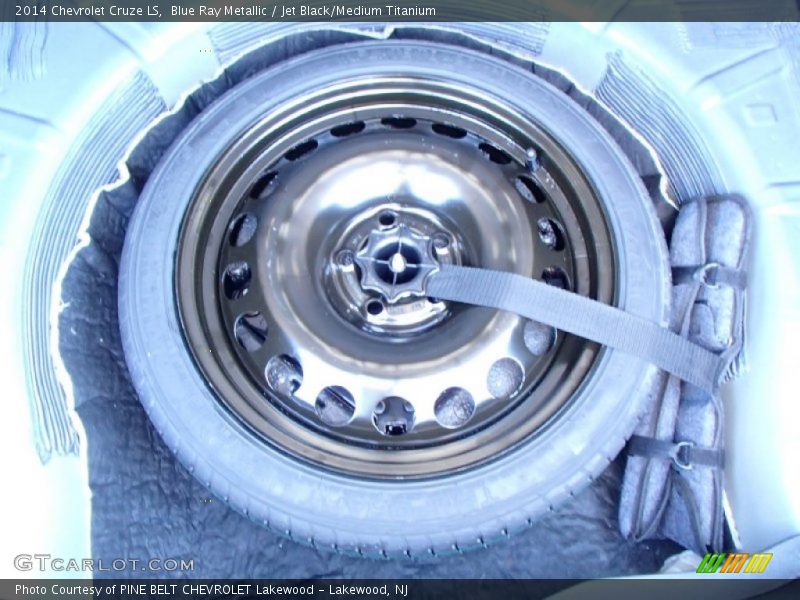 Blue Ray Metallic / Jet Black/Medium Titanium 2014 Chevrolet Cruze LS