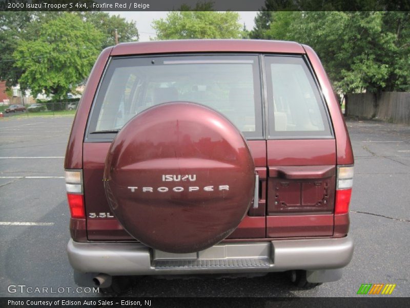 Foxfire Red / Beige 2000 Isuzu Trooper S 4x4