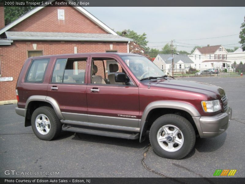 Foxfire Red / Beige 2000 Isuzu Trooper S 4x4