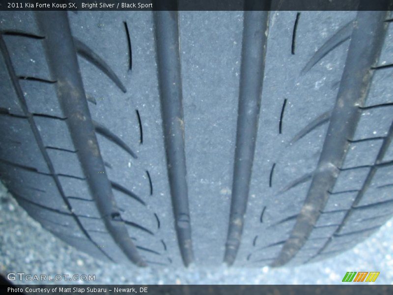 Bright Silver / Black Sport 2011 Kia Forte Koup SX