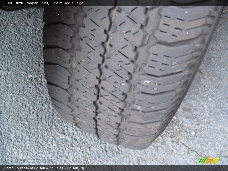 Foxfire Red / Beige 2000 Isuzu Trooper S 4x4