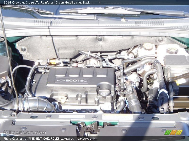Rainforest Green Metallic / Jet Black 2014 Chevrolet Cruze LT