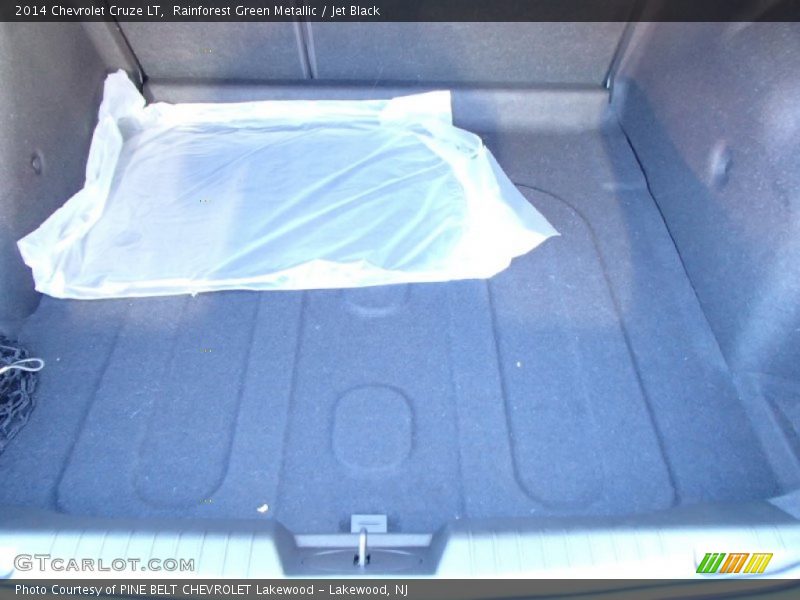 Rainforest Green Metallic / Jet Black 2014 Chevrolet Cruze LT