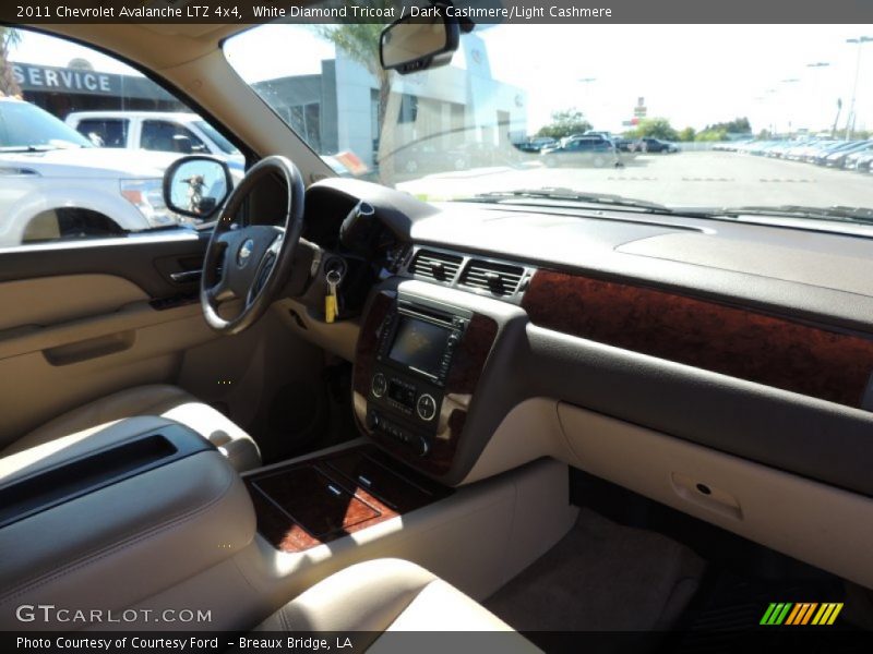 White Diamond Tricoat / Dark Cashmere/Light Cashmere 2011 Chevrolet Avalanche LTZ 4x4