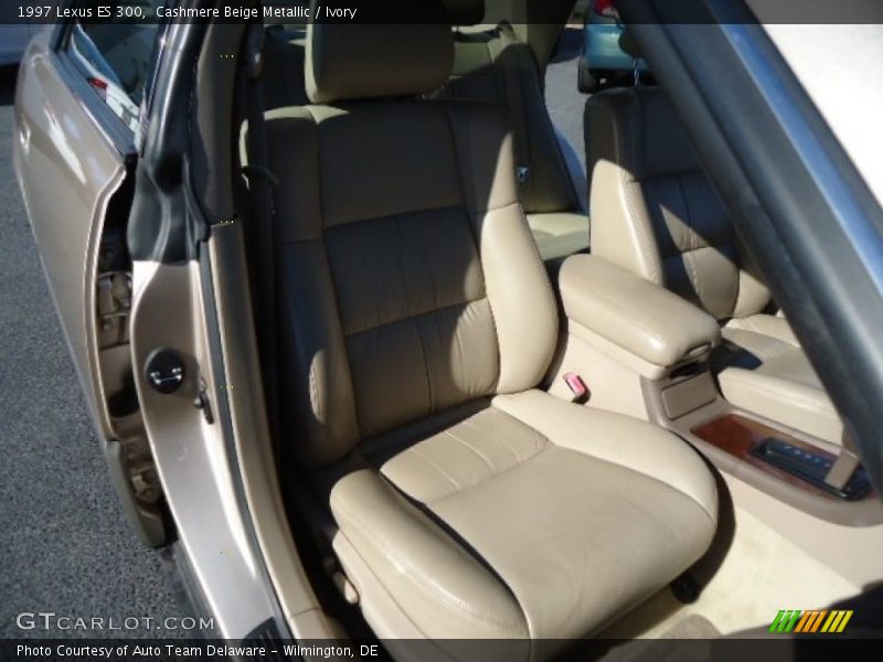Cashmere Beige Metallic / Ivory 1997 Lexus ES 300