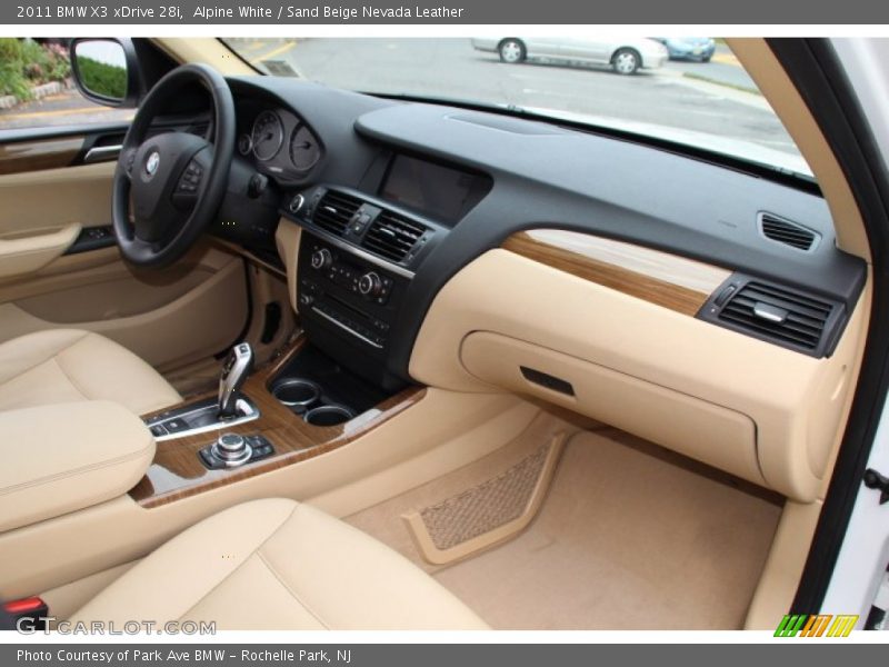 Dashboard of 2011 X3 xDrive 28i