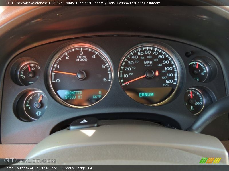 White Diamond Tricoat / Dark Cashmere/Light Cashmere 2011 Chevrolet Avalanche LTZ 4x4