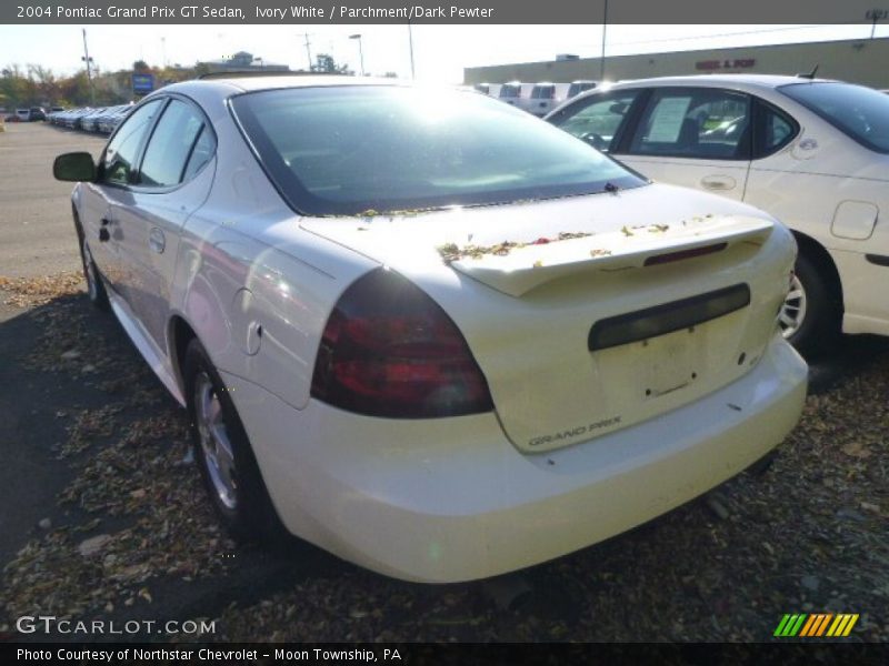 Ivory White / Parchment/Dark Pewter 2004 Pontiac Grand Prix GT Sedan