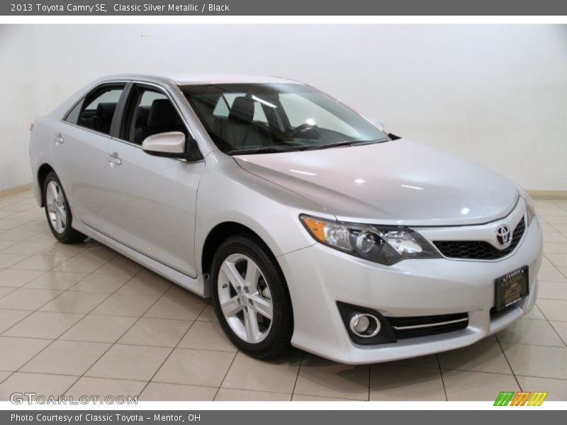Classic Silver Metallic / Black 2013 Toyota Camry SE