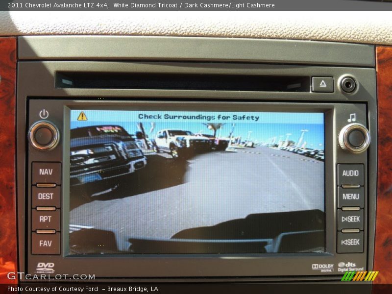 White Diamond Tricoat / Dark Cashmere/Light Cashmere 2011 Chevrolet Avalanche LTZ 4x4