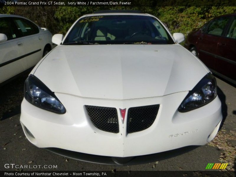 Ivory White / Parchment/Dark Pewter 2004 Pontiac Grand Prix GT Sedan