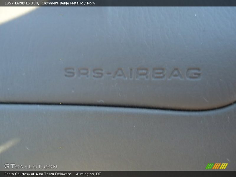 Cashmere Beige Metallic / Ivory 1997 Lexus ES 300