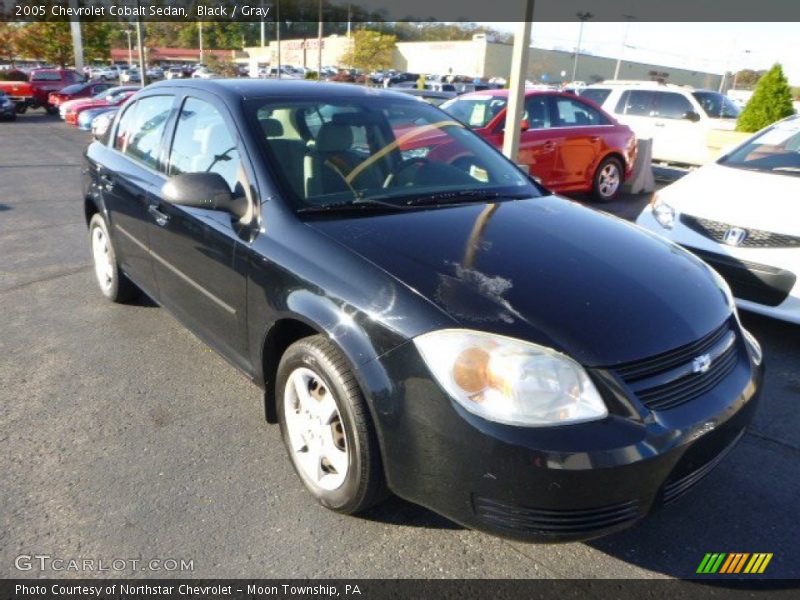 Black / Gray 2005 Chevrolet Cobalt Sedan