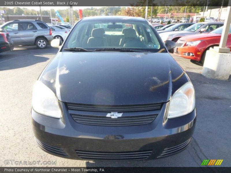 Black / Gray 2005 Chevrolet Cobalt Sedan