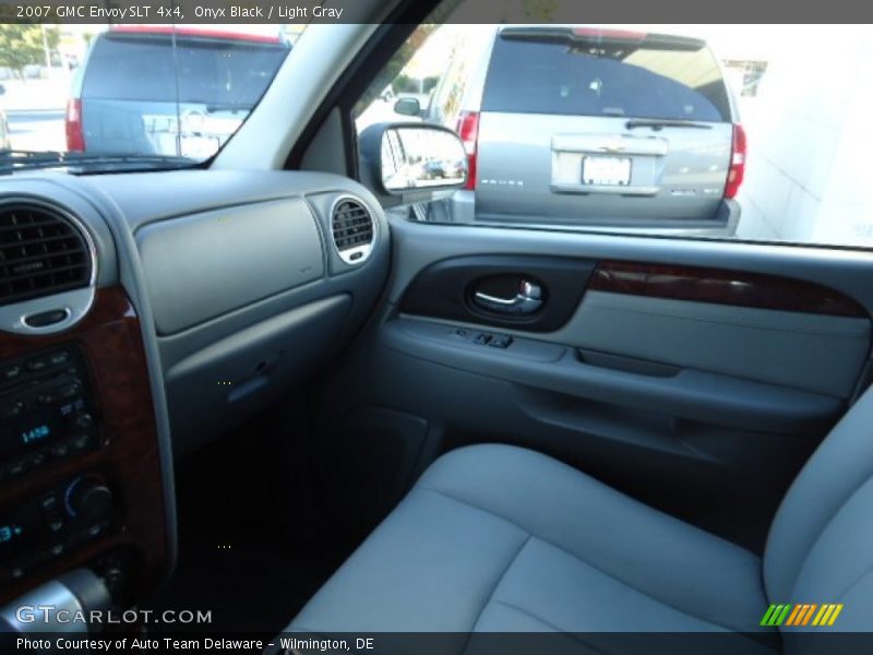 Onyx Black / Light Gray 2007 GMC Envoy SLT 4x4