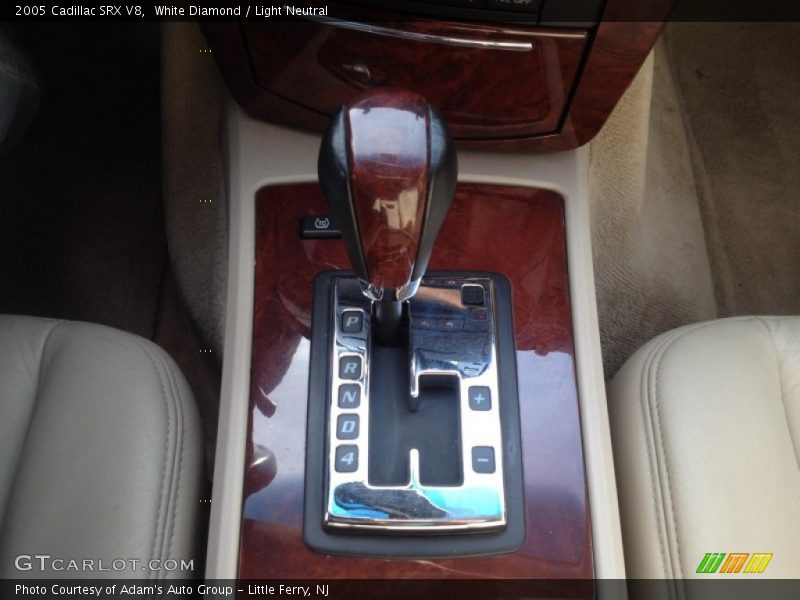White Diamond / Light Neutral 2005 Cadillac SRX V8