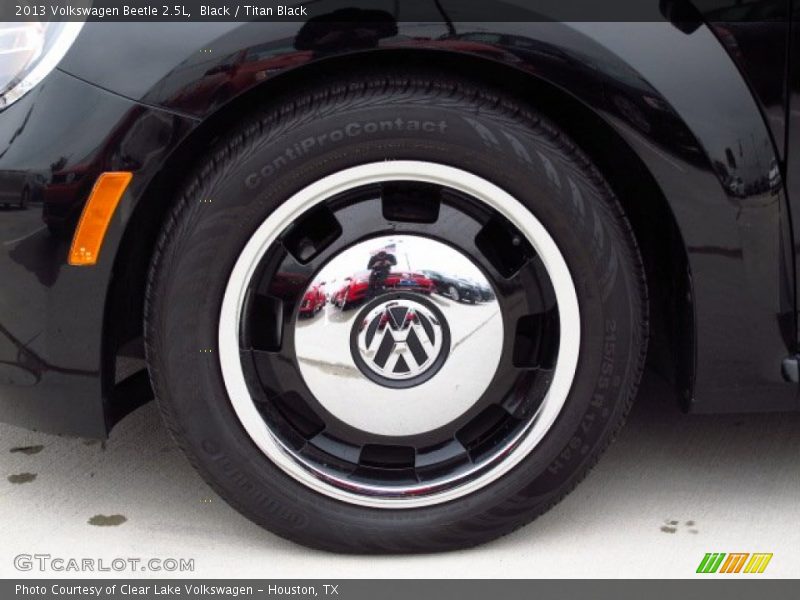 Black / Titan Black 2013 Volkswagen Beetle 2.5L