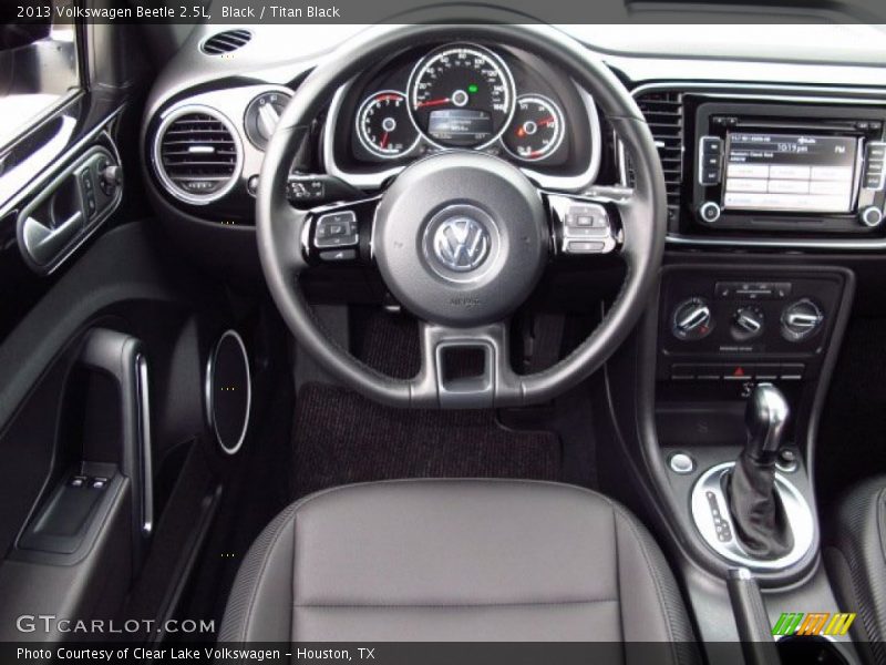 Black / Titan Black 2013 Volkswagen Beetle 2.5L
