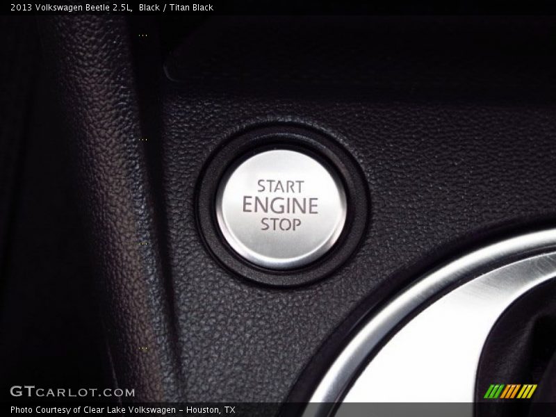 Black / Titan Black 2013 Volkswagen Beetle 2.5L