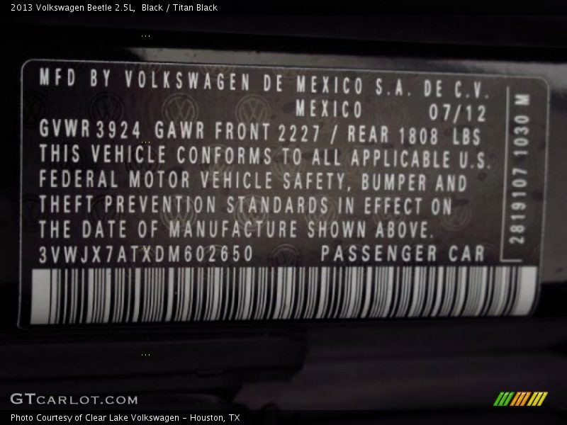 Black / Titan Black 2013 Volkswagen Beetle 2.5L