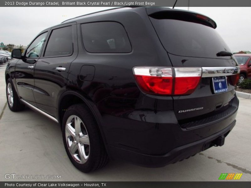 Brilliant Black Crystal Pearl / Black/Light Frost Beige 2013 Dodge Durango Citadel