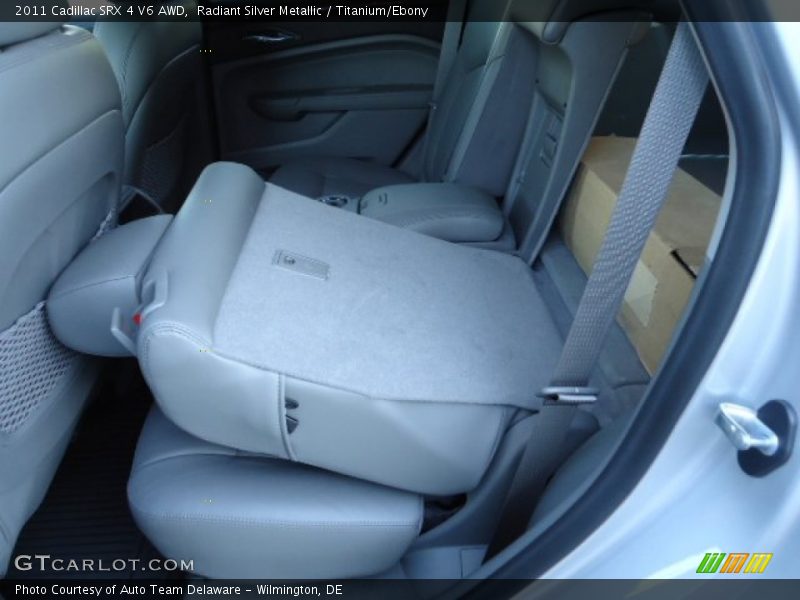 Radiant Silver Metallic / Titanium/Ebony 2011 Cadillac SRX 4 V6 AWD