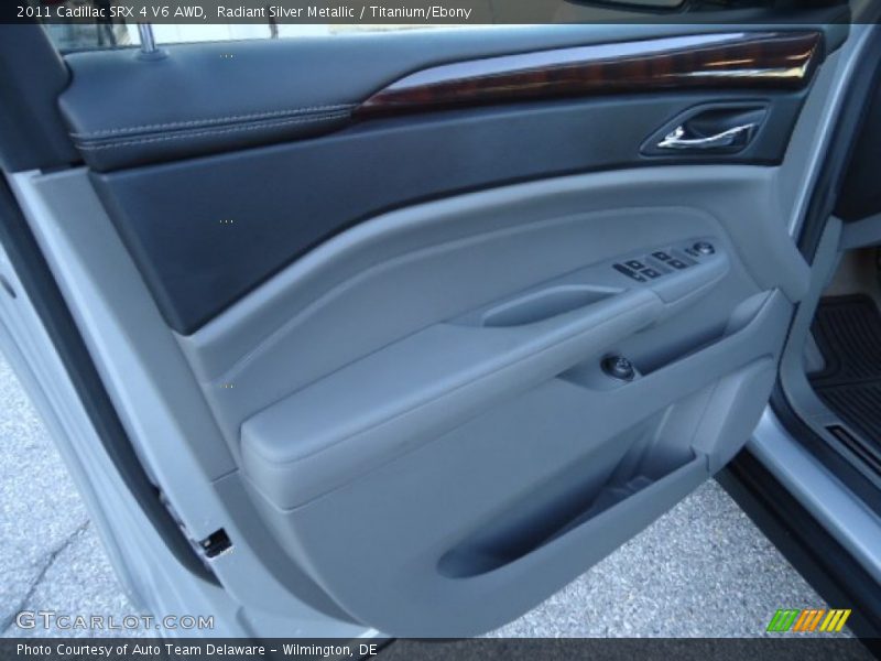 Radiant Silver Metallic / Titanium/Ebony 2011 Cadillac SRX 4 V6 AWD